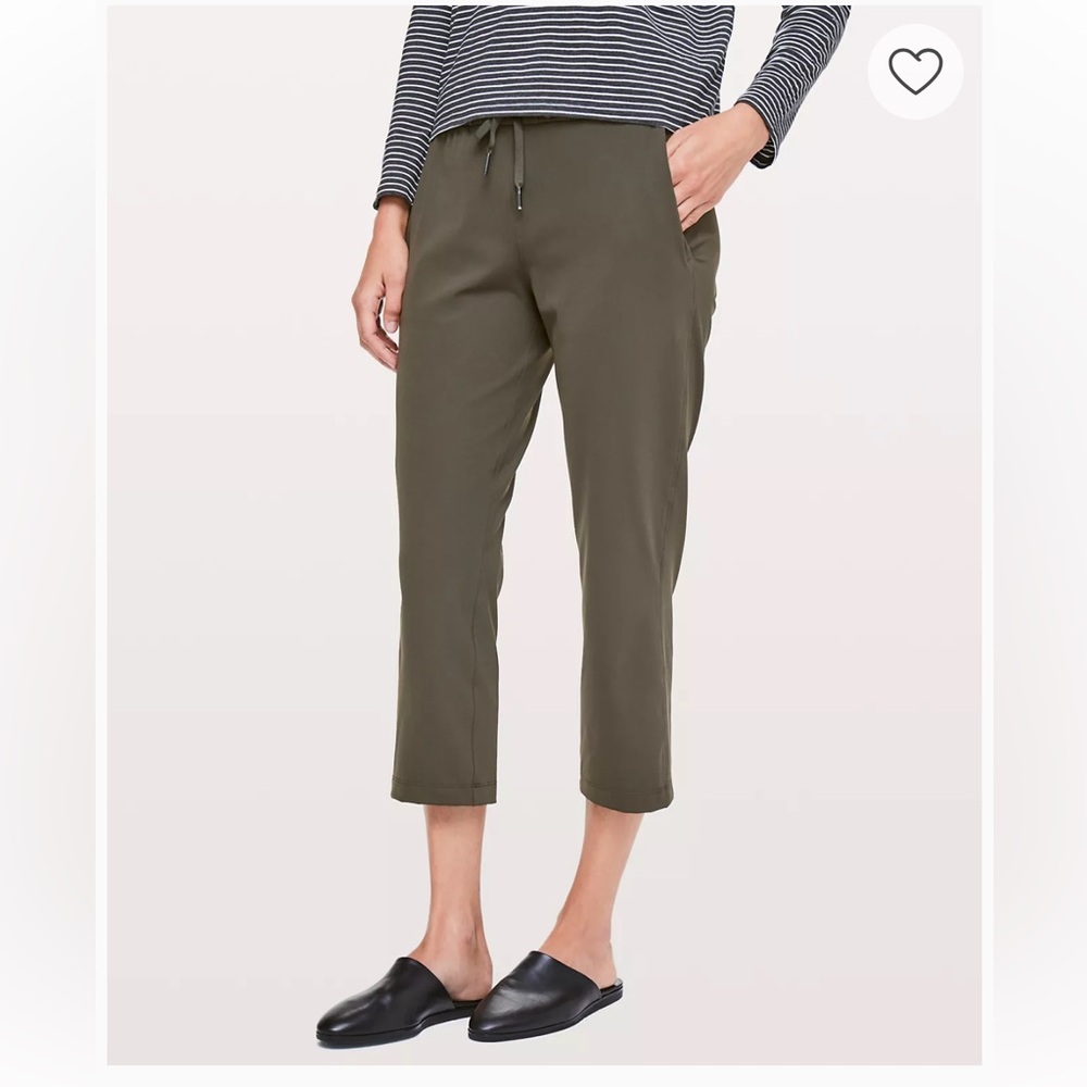 Lululemon on the fly crop pant in olive